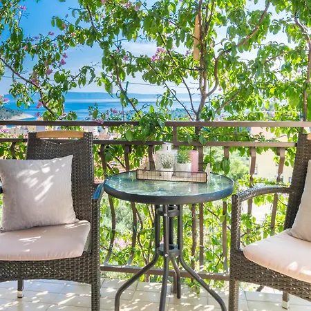 Iva With Sea View Apartman