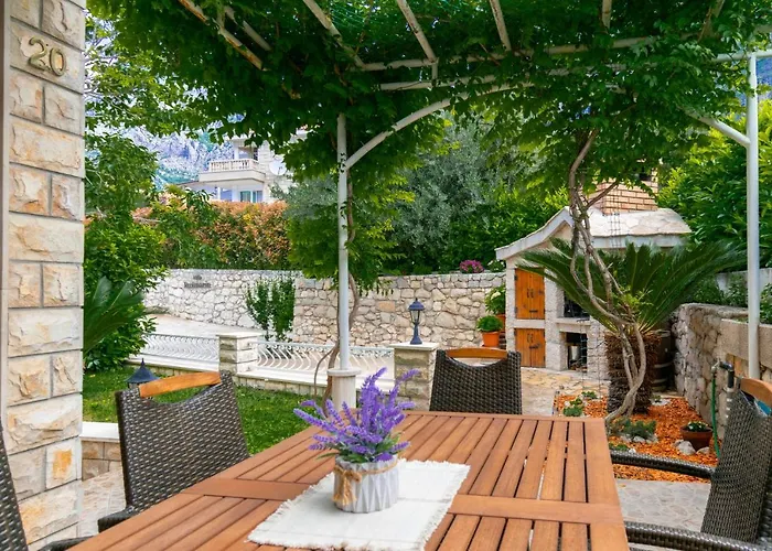 公寓 Iva With Sea View